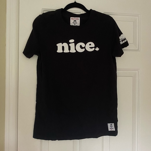 Black Roots T-shirt Size Medium - Picture 1 of 5